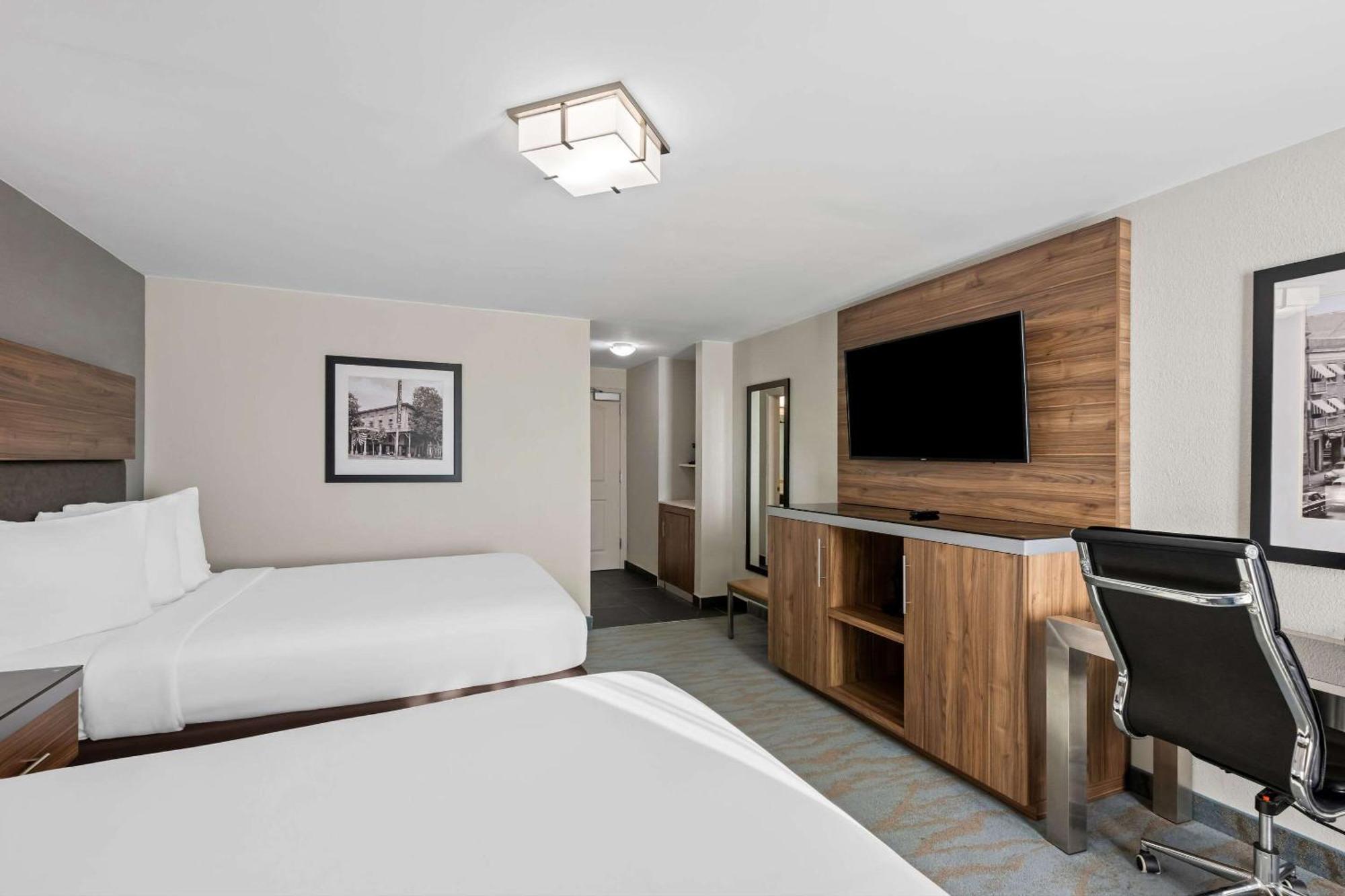 The Penn Stroud, Stroudsburg - Poconos, Ascend Hotel Collection Zewnętrze zdjęcie